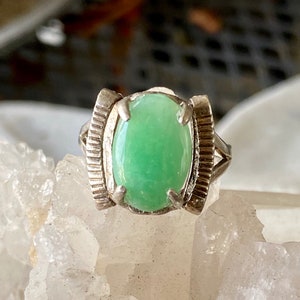 Art Deco Green Jade Sterling Silver Vintage Ring