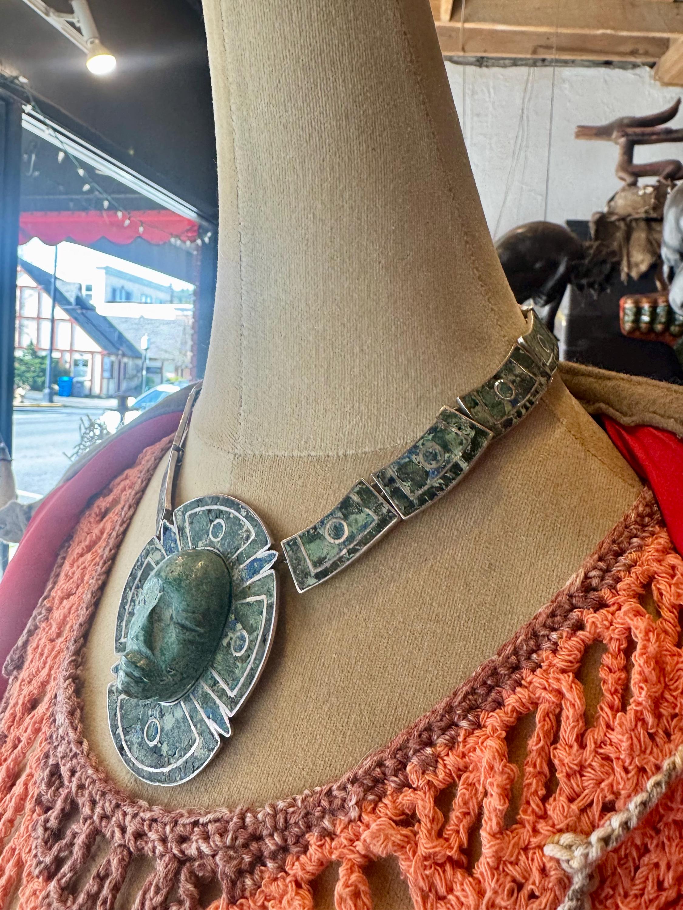 Azurite メキシカンジュエリー Beautiful Mexican Sterling Silver Crushed Azurite Turquoise Aztech