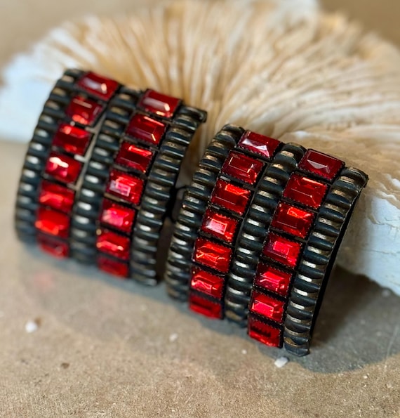 Beautiful Authentic Art Deco Ruby Red Baguet Crys… - image 8