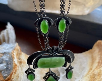 Art Nouveau Green Jade Sterling Silver Filigree Vintage Antique Festoon Necklace