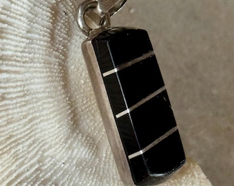 Wunderschöner mexikanischer Sterling Silber Modernness schwarzer Onyx Vintage Anhänger