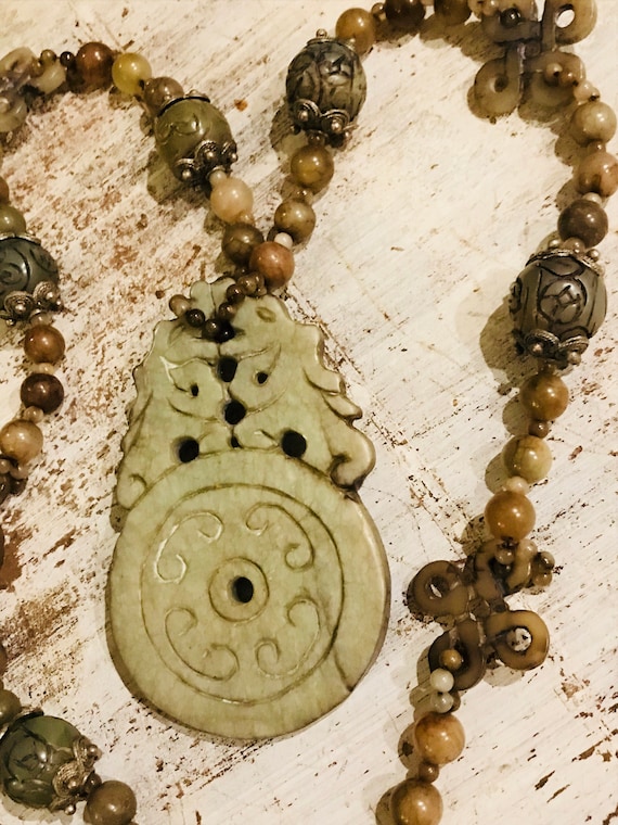 Carved Tibetan Jade Beads Fu Dragons Jade medalli… - image 2
