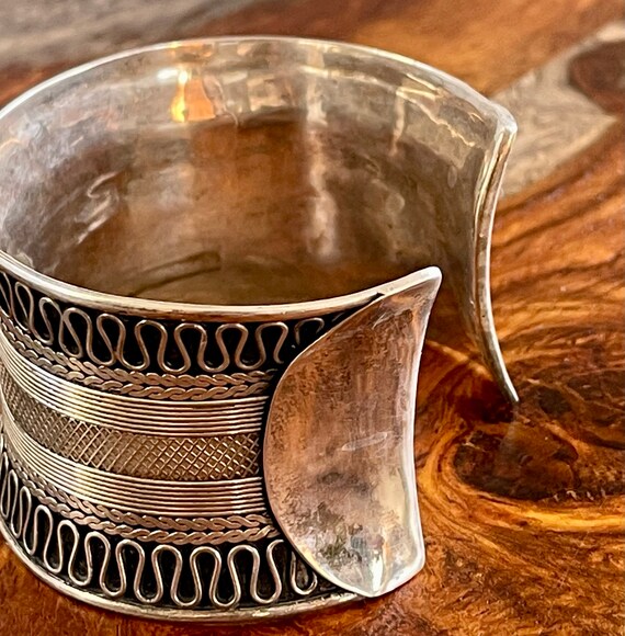 Sterling Silver Tribal Vintage Cuff Bracelet - image 3