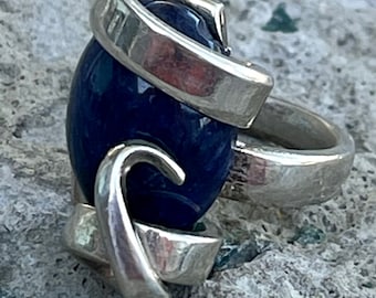 Brutalist Sterling Silver Deep blue Lapis Vintage Ring