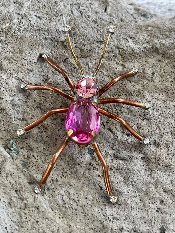 Beautiful Czech Faceted Pink Crystal Vintage Spide