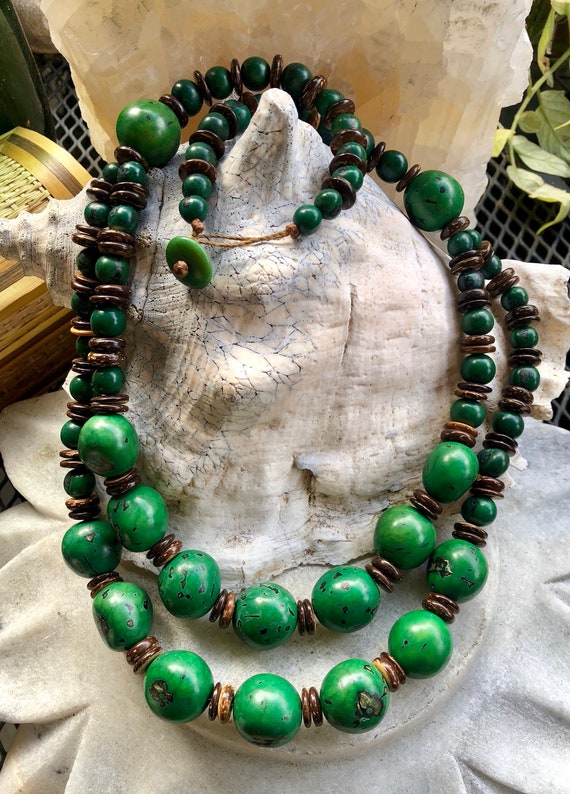 Green Coconut Beaded Vintage Boho Festoon Necklace - image 2