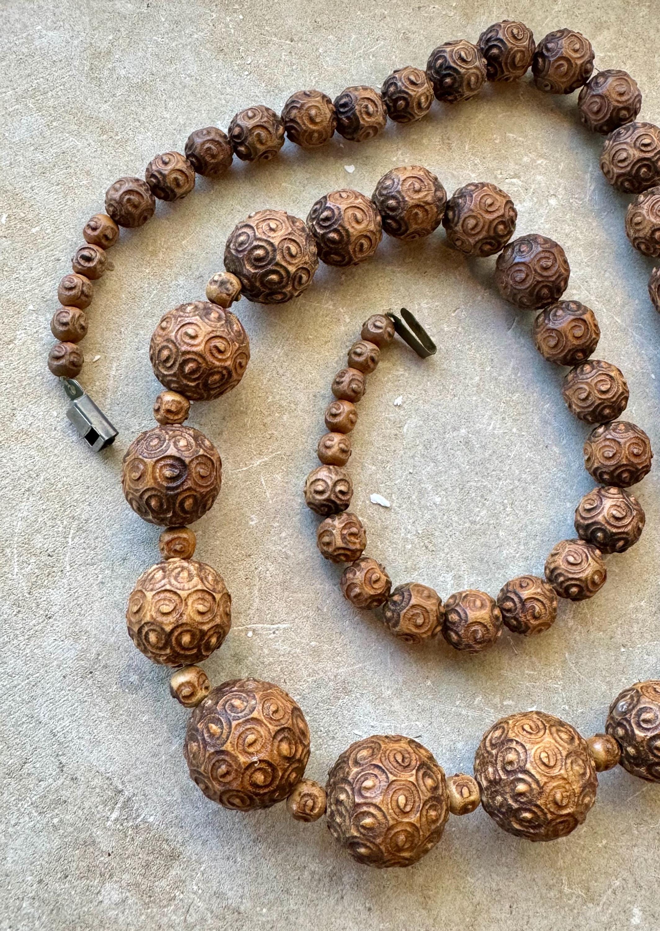 Collana lunga in stile rosario con perle barocche a disco e - Italia