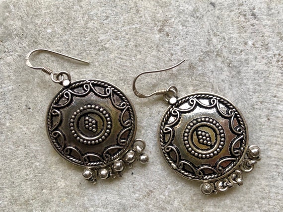 Sterling Silver Tribal Disk Medallion Vintage Ear… - image 4