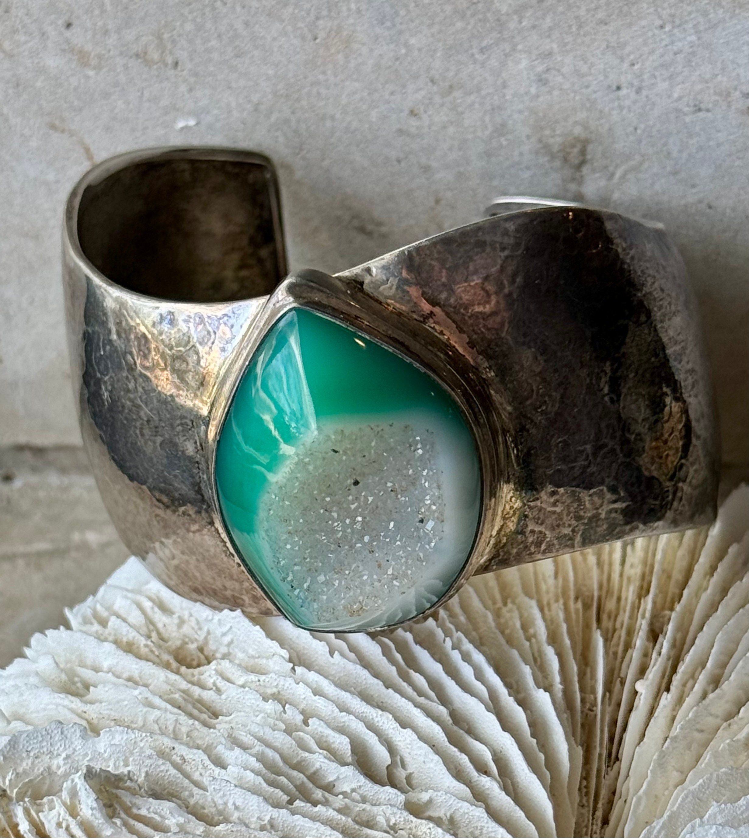 Hammered Sterling Silver Raw Green Druzy Crystal Vintage Cuff