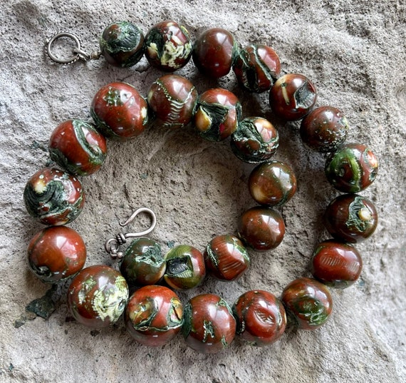 Raw Brown Green Coral Graduated Beaded Necklace - image 5