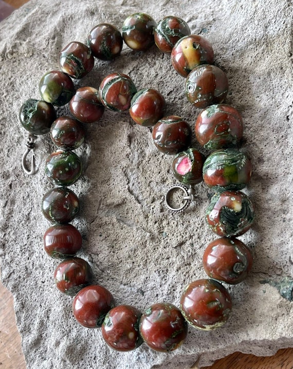 Raw Brown Green Coral Graduated Beaded Necklace - image 8