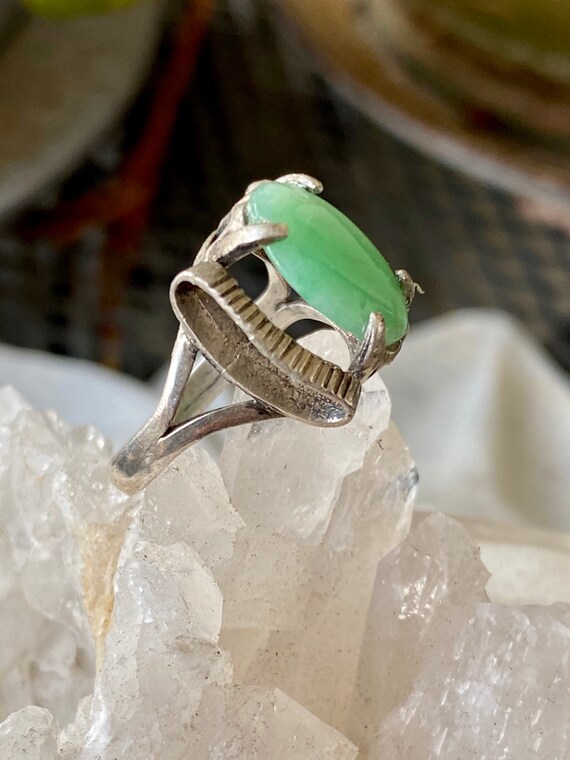 Art Deco Green Jade Sterling Silver Vintage Ring - image 5