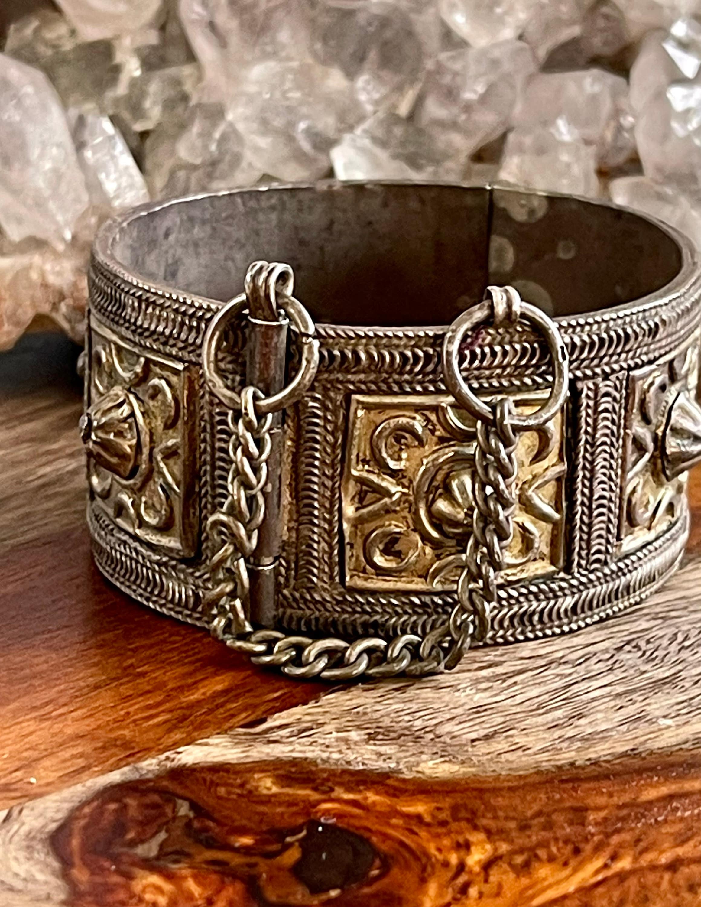 Middle Eastern Ethnographic Tribal Silver Antique Vintage Bracelet
