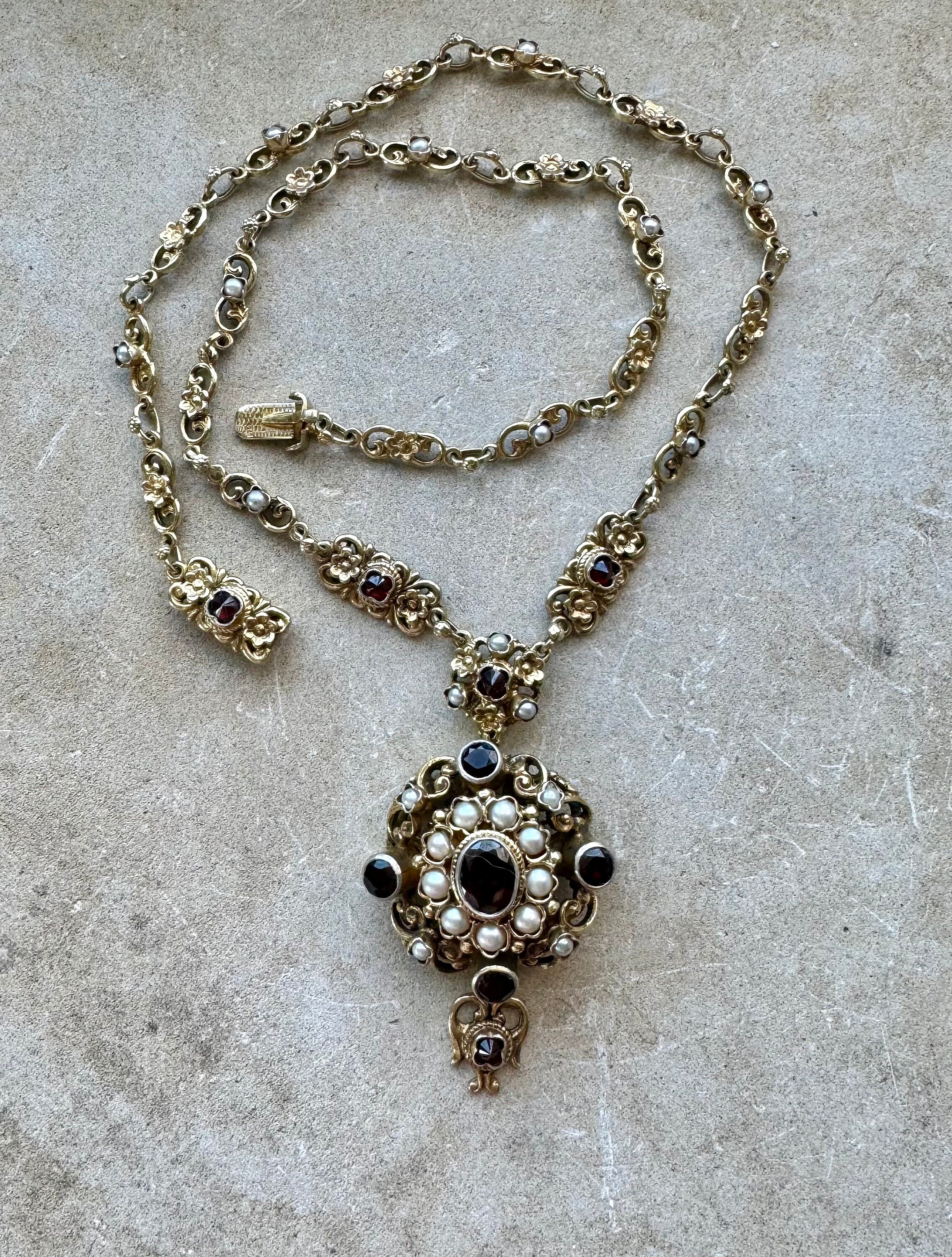 ニット/セーター Ameri VINTAGE - ameri vintage/BIJOU NECKLACE KNIT/BLK Ameri VINTAGE（ニット/セーター）のフリマアイテム一覧