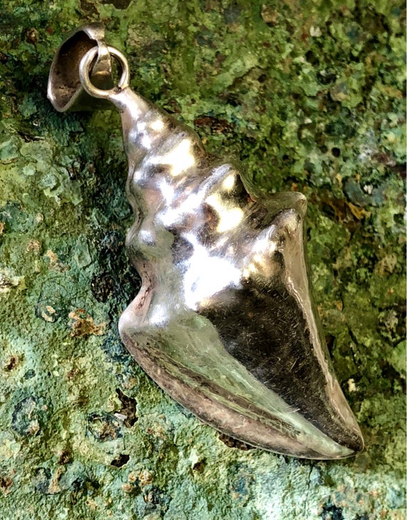 Beautiful Sculpted Sterling Silver Conch Shell Vi… - image 2