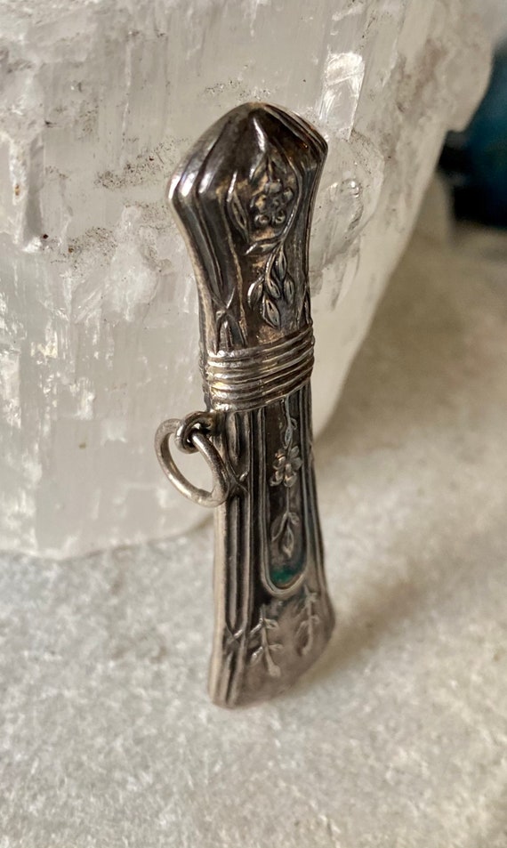 Beautiful Embossed Sterling Silver Victorian Bott… - image 7