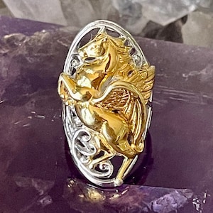 Sculpted Sterling Silver Gold Gilt Mythical Pegasus Winged Horse Vintage Ring