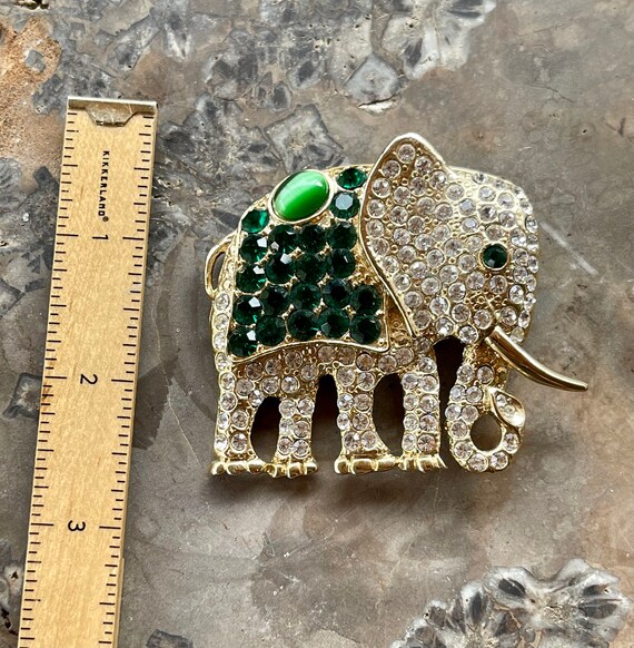 Beautiful Green Cats Eye Rhinestone Goldtone Vint… - image 3