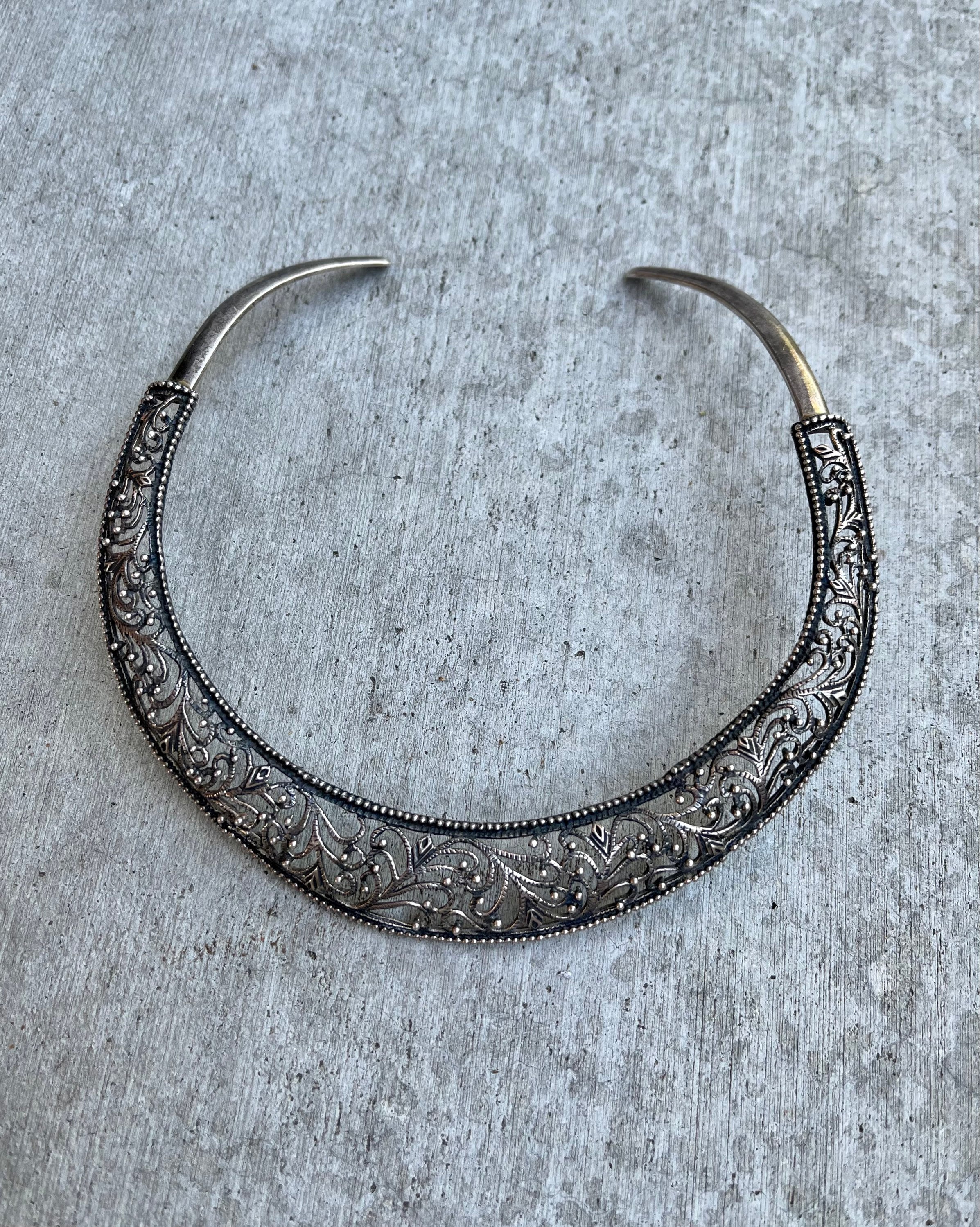 Filigree choker shop