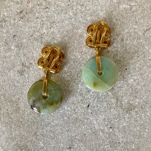 Beautiful Art Deco Chinese Gold Gilt Silver Jadeite Disc Vintage Clip Earrings image 2