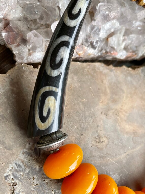 Bold and Beautiful Copal Amber Silver Horn Bovine… - image 2