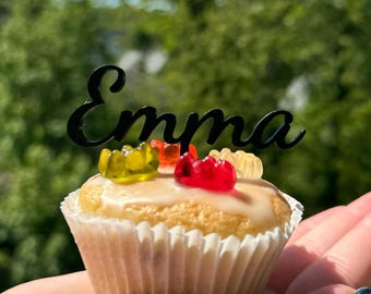 Cupcake toppers with names – personalized decorations for muffins and mini cakes – ideal for children&#39;s birthdays and baptisms – 12 colors
