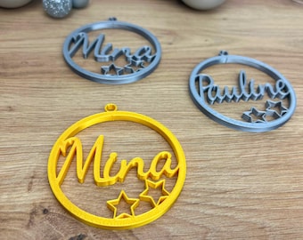 Personalisierter Weihnachtsanhänger Kreis mit Sternen | Namensanhänger für Geschenke & Baum | 3D Druck 7,5 cm | Modern und nachhaltig