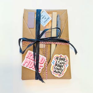 Blind Date with a Book - Handpicked Mystery Cookbook, Book lover, Bookish Gifts, BookTok, New and Used Books, Surprise Bundle Accessories