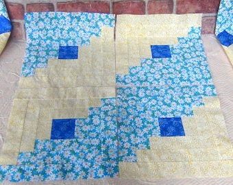 12 HUGE Big Already Pieced Handmade Large Log Cabin Quilt Top Blocks- BLUE FLORAL Center White Yellow Daisy Aqua Patchwork- Finished Quiltin