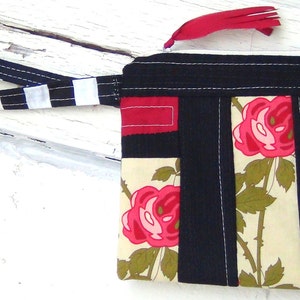 Lined Fabric Wristlet Clutch Change Coin Cosmetic Pieced Bag Purse, Back To School Turkey Red Rose Panel Flowers Summer Zippered Tassel NEW