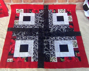 12 HUGE Big Already Pieced Large Handmade Log Cabin Quilt Top Blocks- Black White Red Green Xmas Berries Floral Flower- Finished Quilting