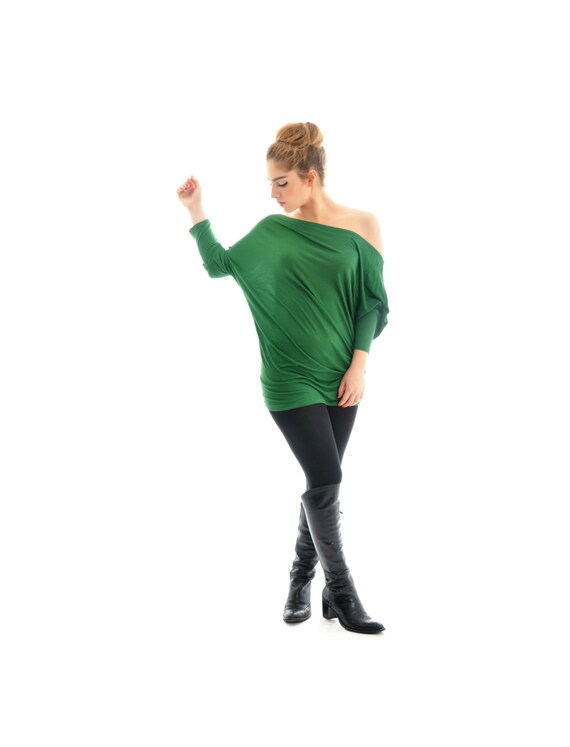 Items similar to Women Yoga Top Long yoga top, Maternity yoga tops