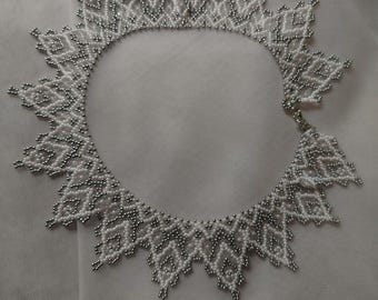 Collar con cuello de encaje y cuentas – Gargantilla de cuentas pequeñas / Cuello Peter Pan victoriano / Joyería bohemia ucraniana / Gargantilla nupcial de cuentas de vidrio checas