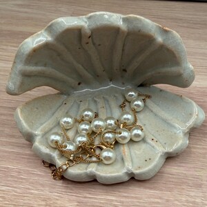 Handmade Ceramic Shell Ring Dish, Speckled Ivory Stoneware Jewelry Holder, Coastal Beach Decor
