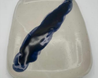 Piatto da portata in ceramica fatto a mano - Piatto rettangolare 11" x 8" - Vassoio in gres con pennellate blu