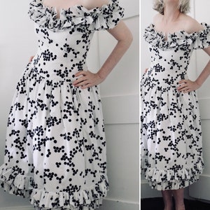 Oscar De La Renta Vintage 1980s 80s frilly off the shoulder full skirt black and white  polka dot cotton summer cocktail dress