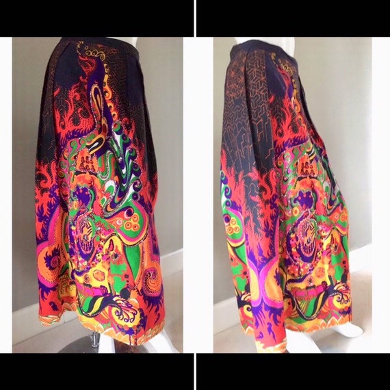 Stunning Vintage flame psychedelic designer graphi