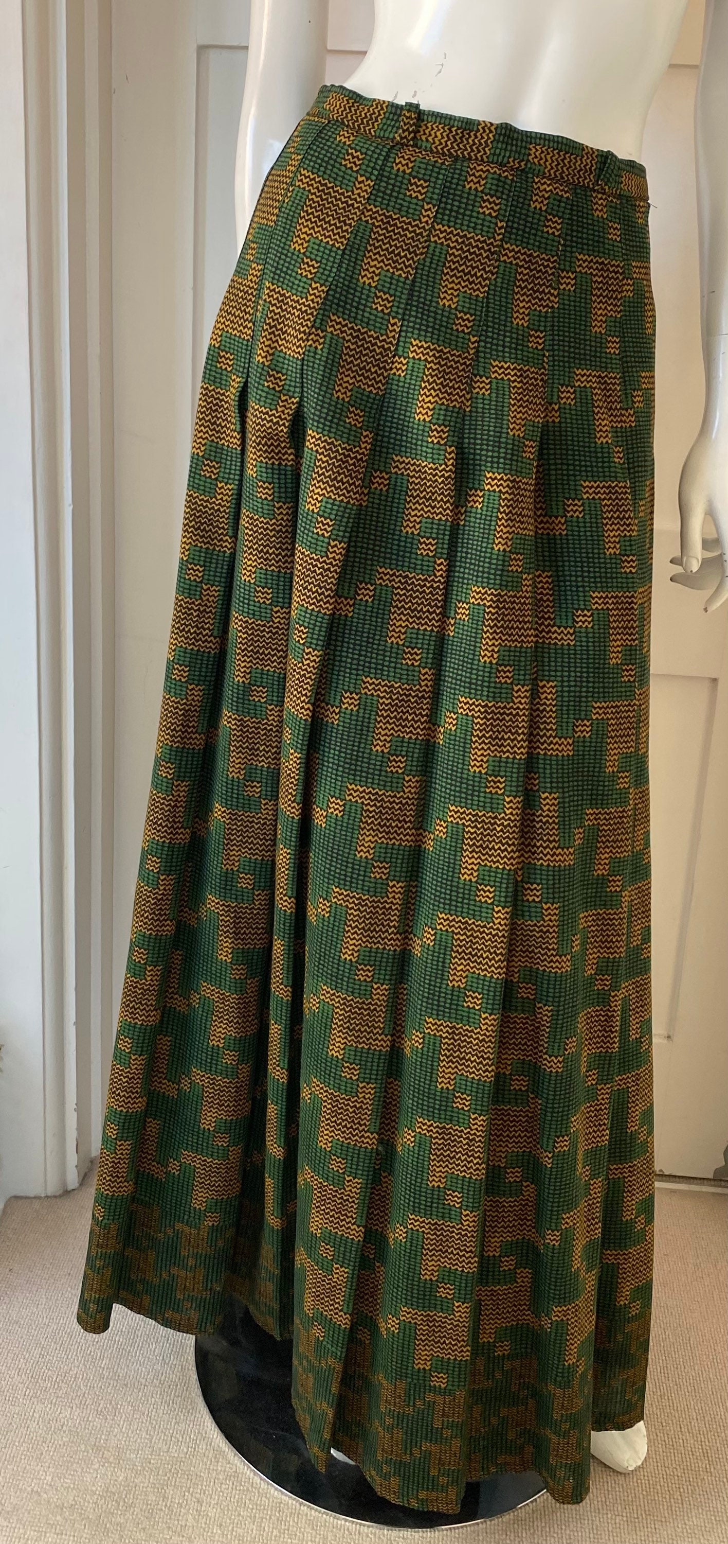 Colin Glascoe Vintage 1970s 70s graphic print pleated maxi | Etsy