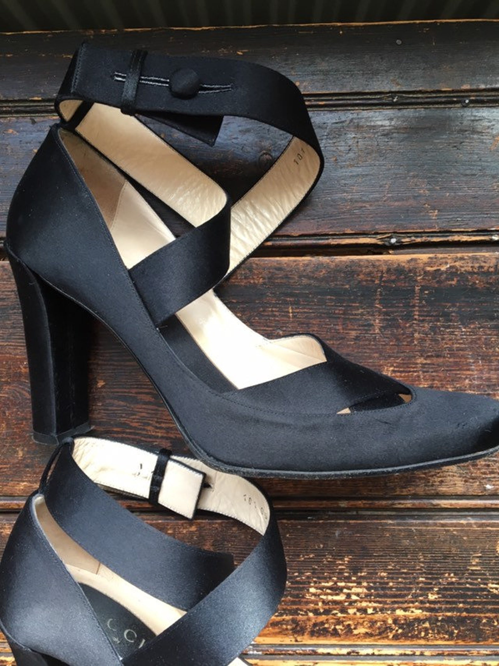 gucci by tom ford black satin ballet heels pumps shoes size 37