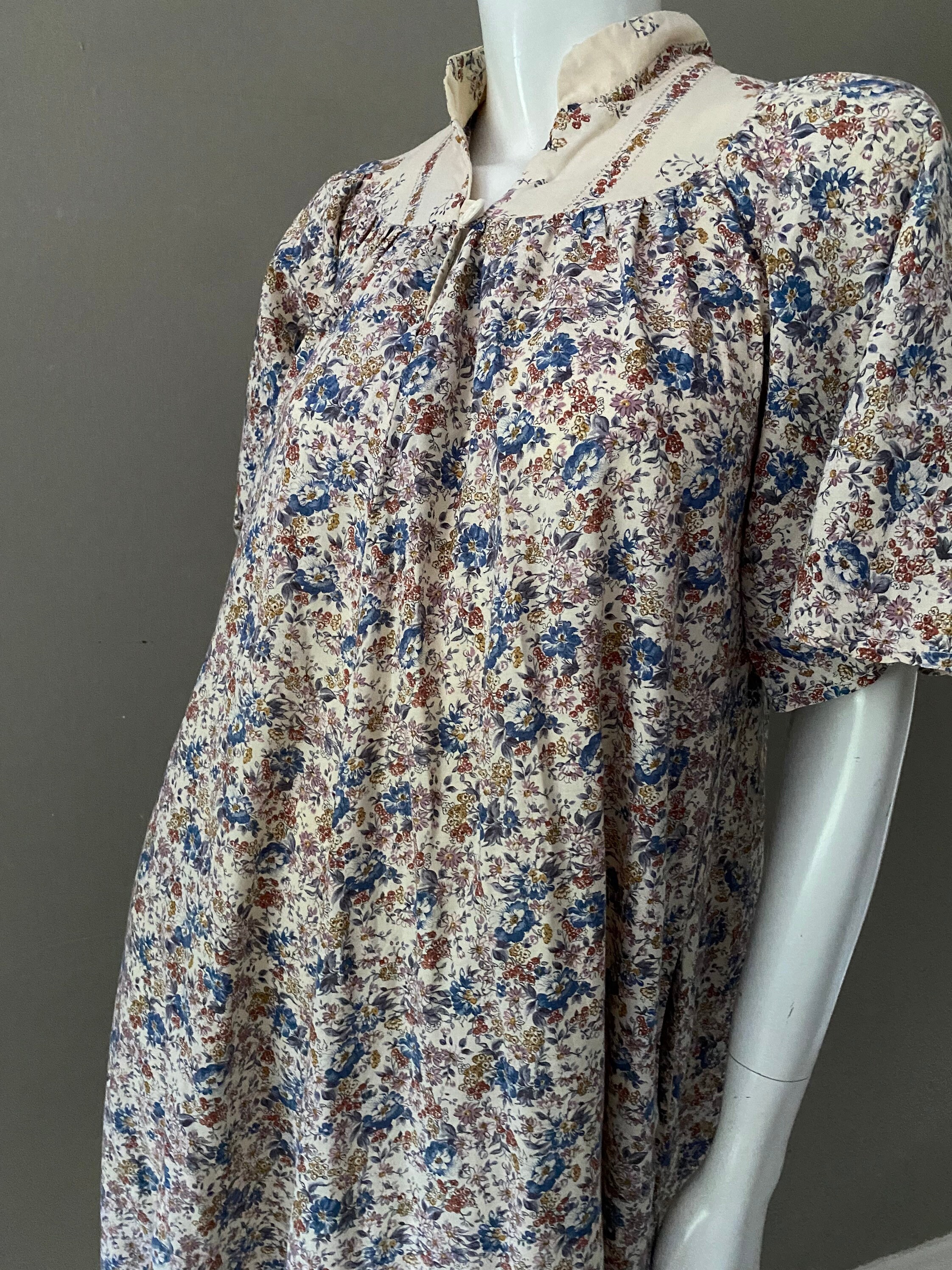Shelana Vintage 1970s Vintage Floral Cotton Mid Length Smock - Etsy