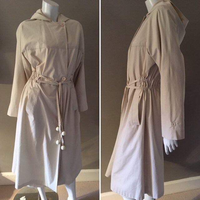 Image of Vintage Late S Early S Claude Harvey Paris Winter White Hooded Draw String Rain Coat Made in France With Nino Flex Size Uk-