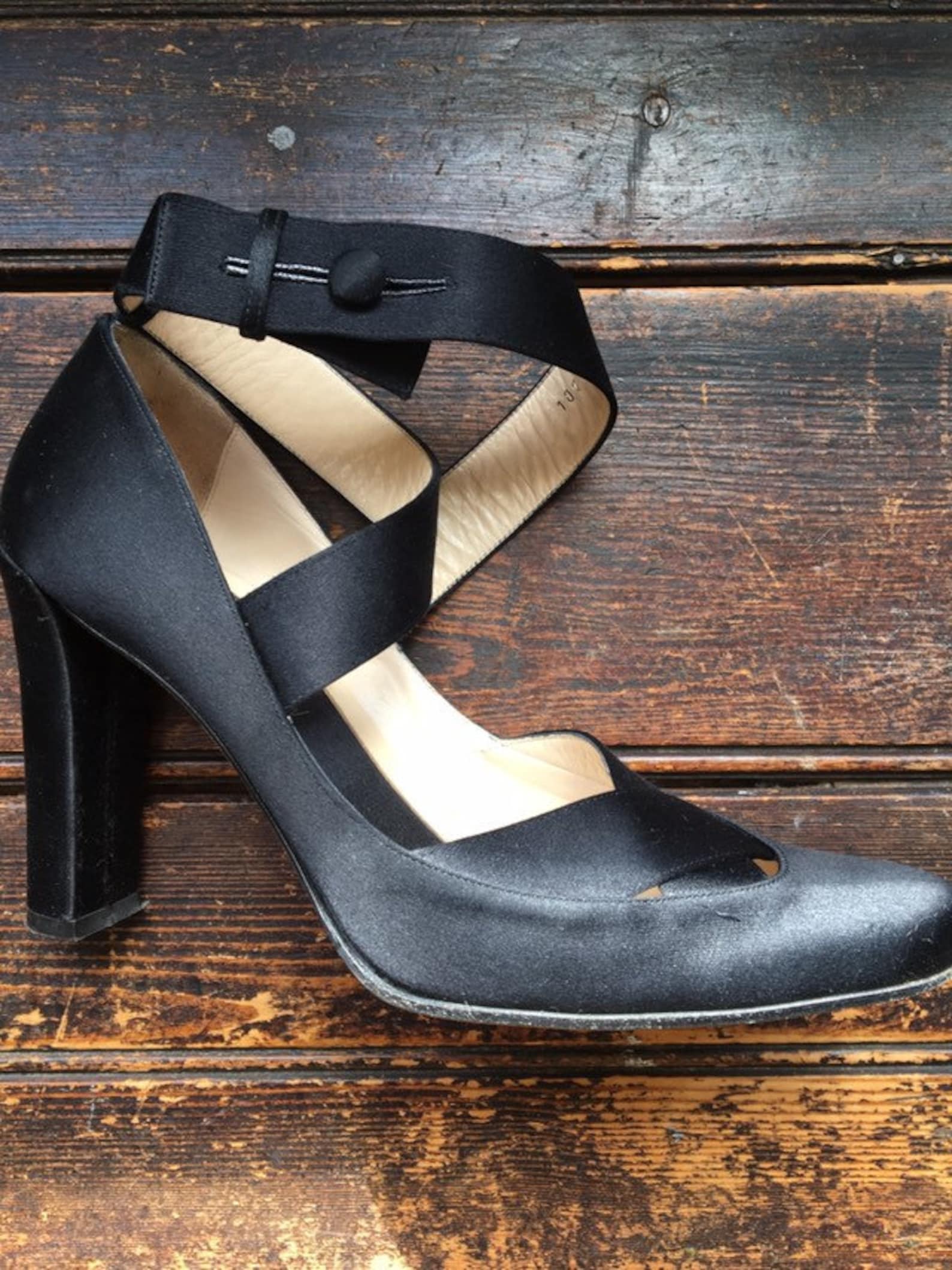 gucci by tom ford black satin ballet heels pumps shoes size 37