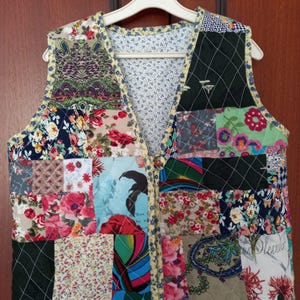Upcycled Kinder Patchwork Bunte Weste