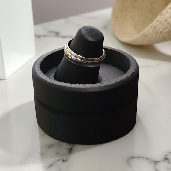 Minimalist Ring Holder with Hidden Compartment: 3D Printed Jewelry Organizer