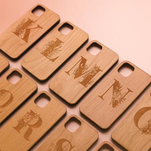 Handcrafted Real Wood Phone Case for Apple iPhone 15 14 13 12 11 Pro Max Plus Mini – Custom Engraved Wooden Cover, Natural Eco-Friendly