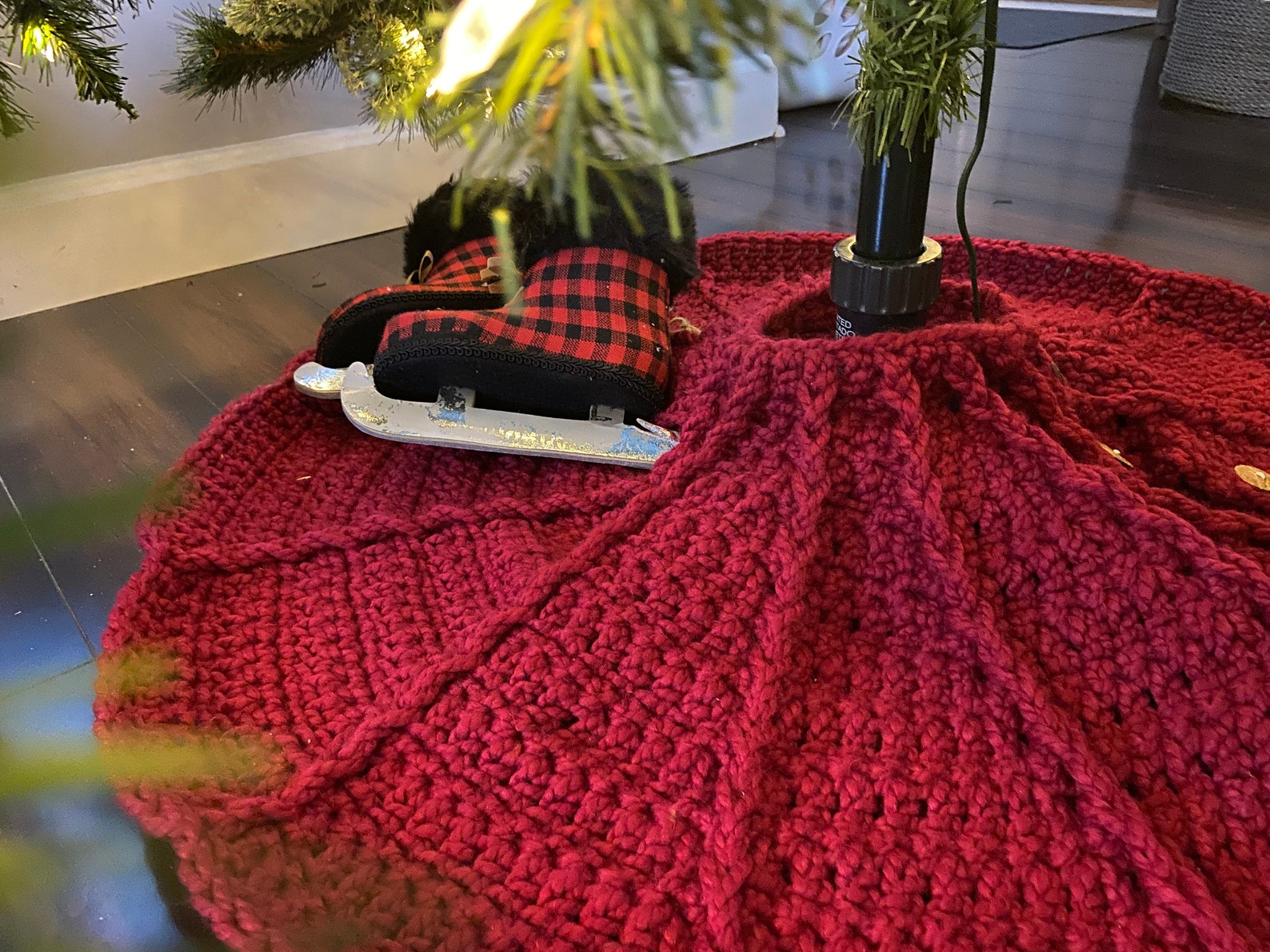 Farmhouse Christmas Tree Skirt Hand Crocheted Red Etsy