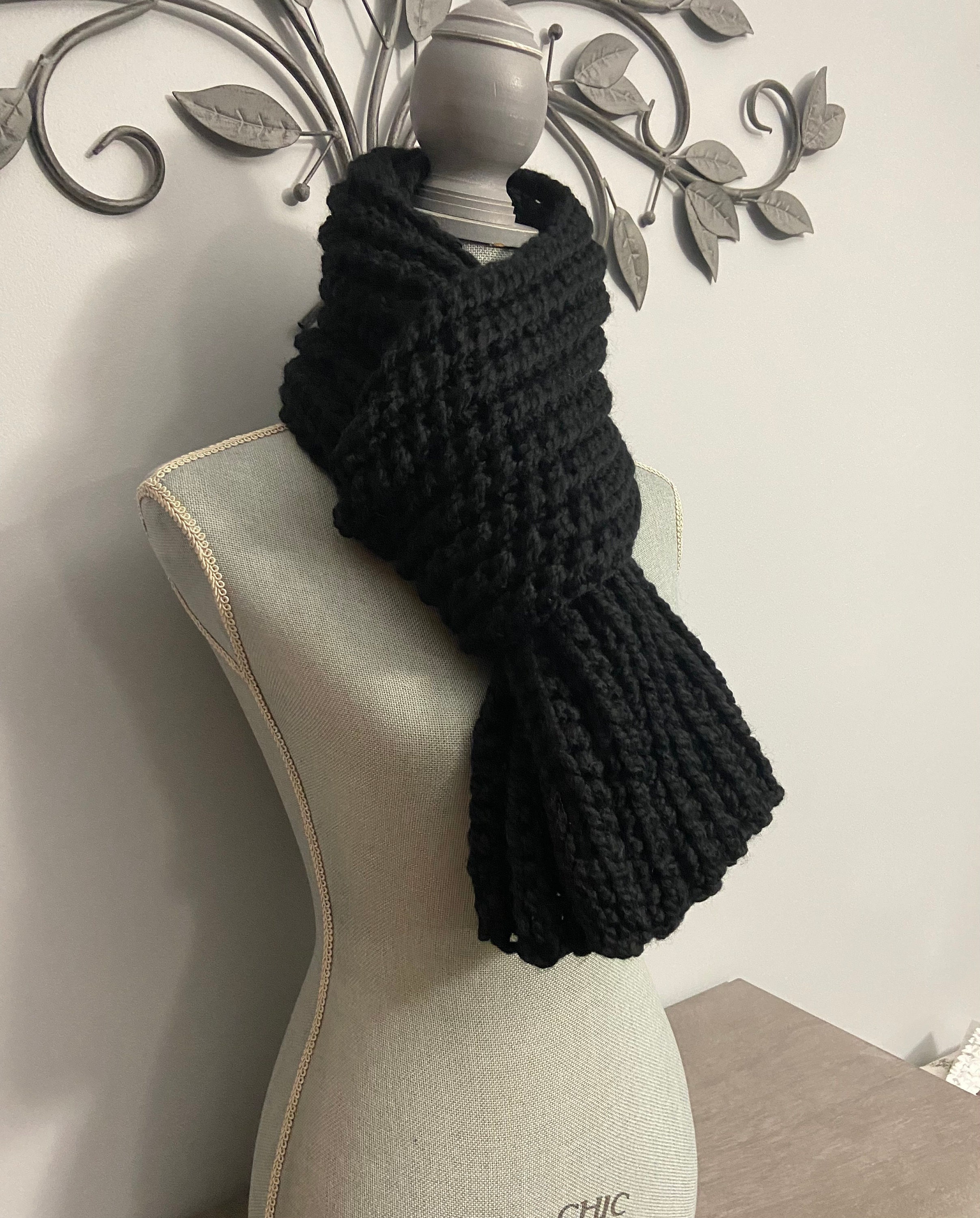Mega Scarf, Chunky Scarf, Wool Scarf, Crochet Scarf in Black