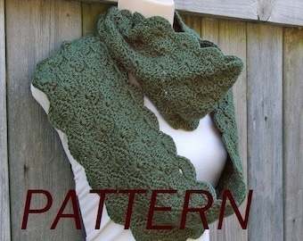 Crochet Pattern Infinity Scarf in Scalloped Pattern PDF