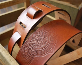 Sangle de guitare en cuir, leather guitar strap fabrication artisanale Indie