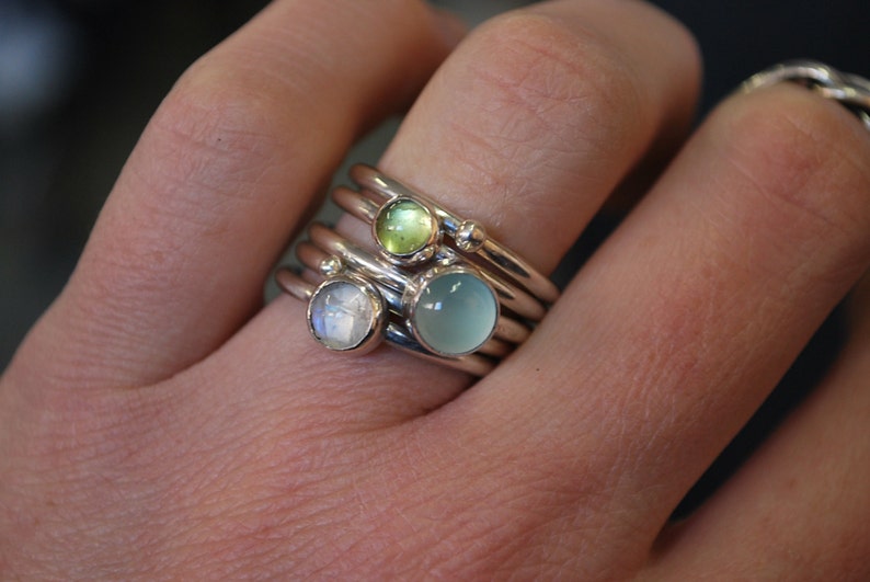 5 stacking rings sterling silver moonstone, peridot, calcedony cabochon image 2